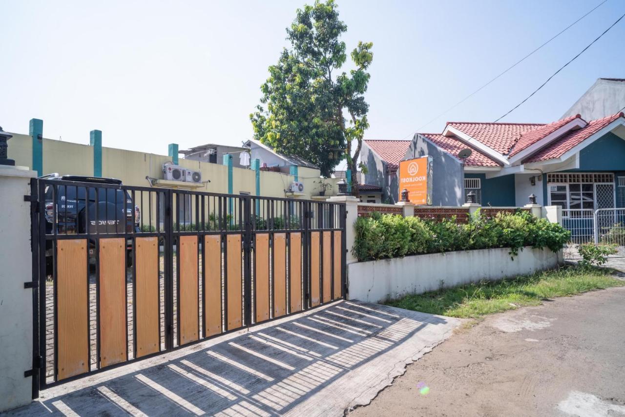 Koolkost Syariah Near Stasiun Rawa Buntu 호텔 탕그랑 외부 사진